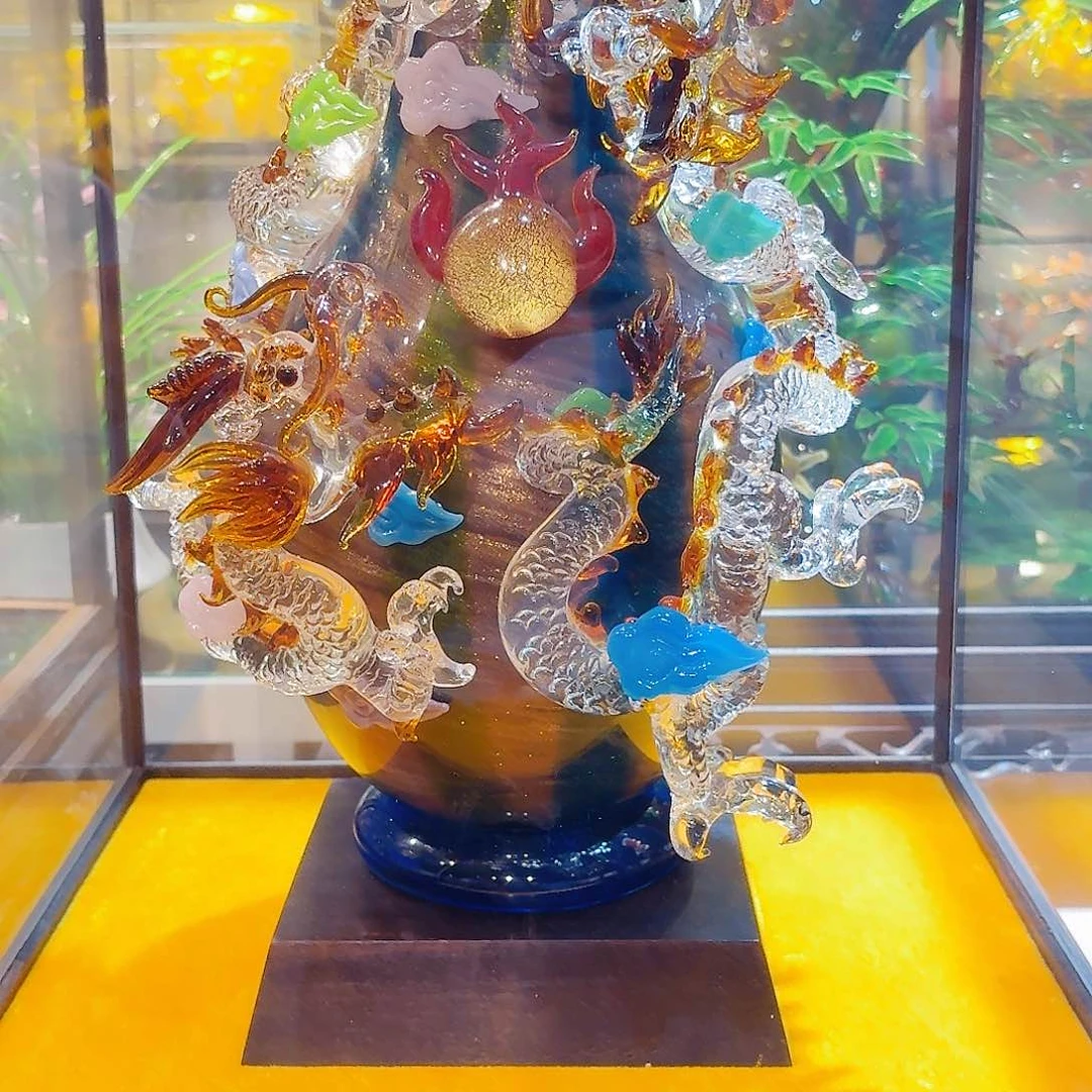 k***8琉璃手工艺品琉璃塔等都被