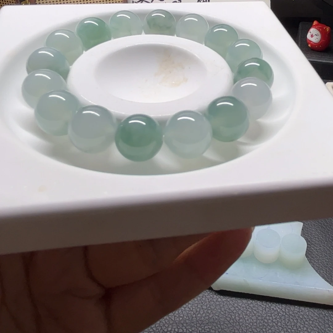心***为定制翡翠未镶嵌冰飘花手串