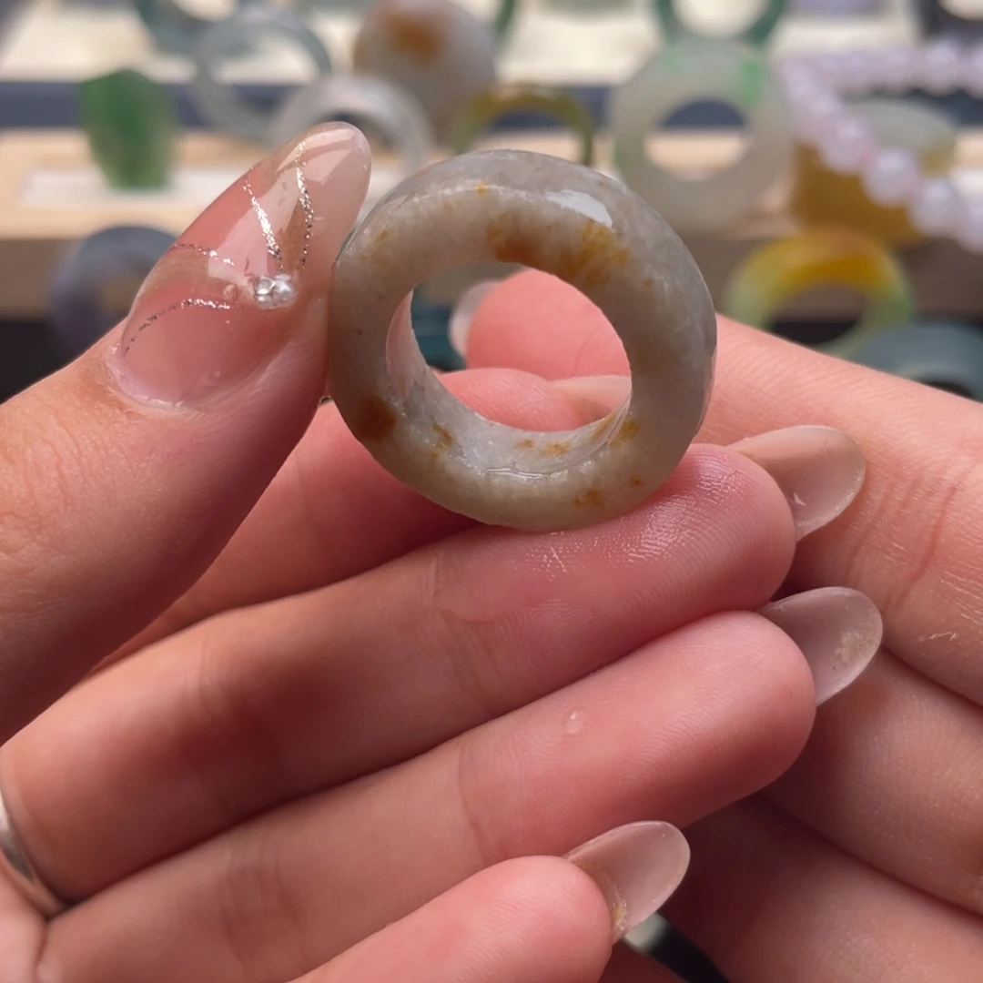 未镶嵌定制翡翠咖底洒金