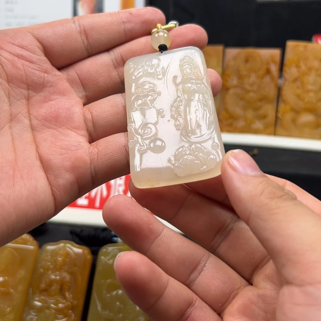 石英质玉（黄龙玉）未镶嵌多样性发货，发其一