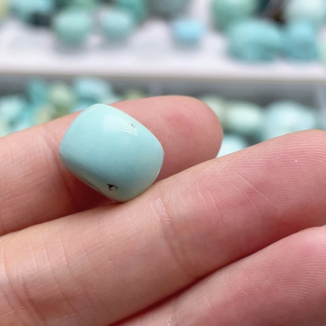 L***g未镶嵌绿松石珠宝奇石