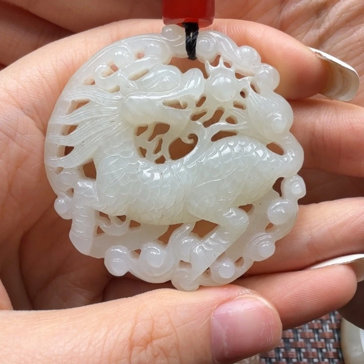 赤***人满工镂空透雕麒麟兽