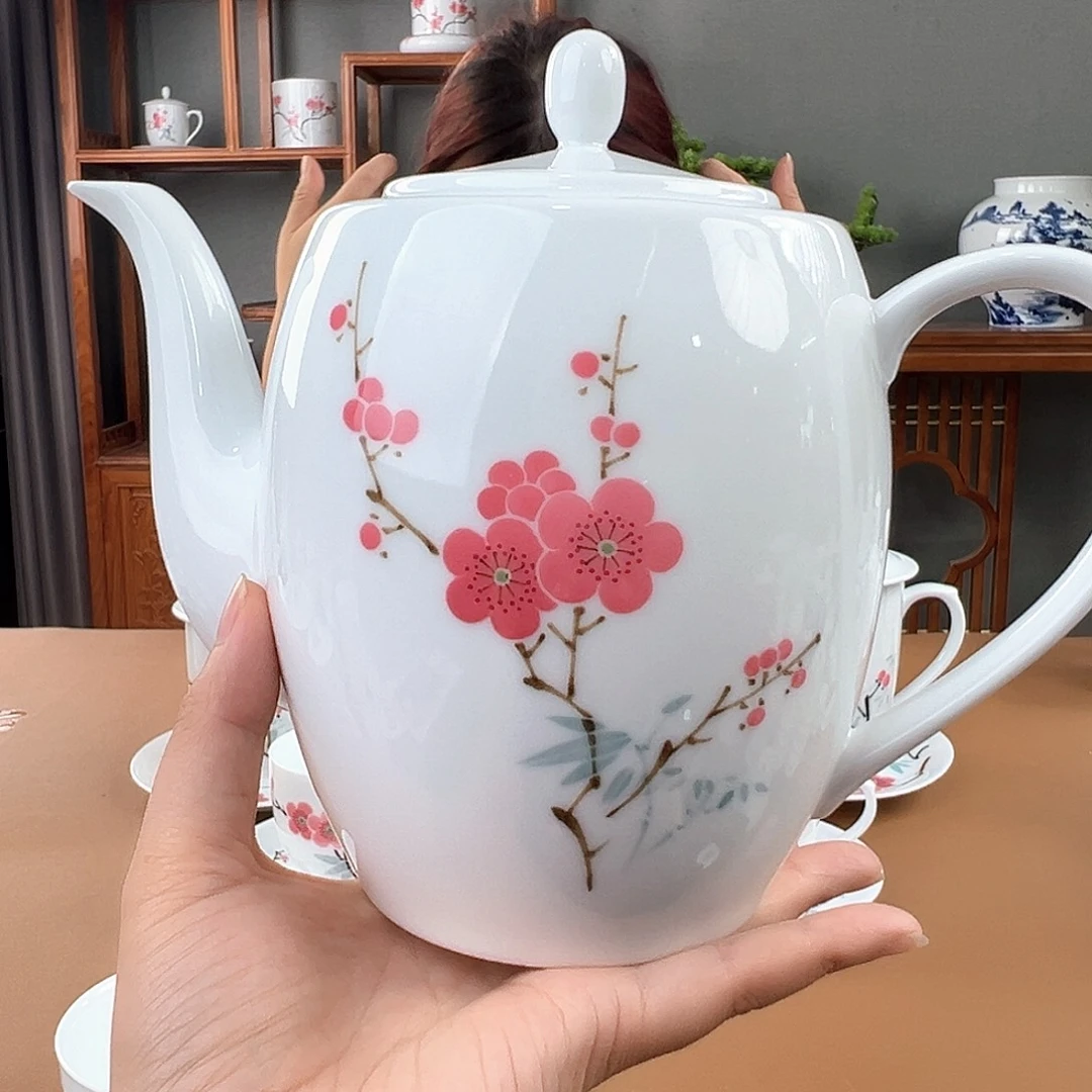 高白瓷 红梅腰鼓壶，微瑕