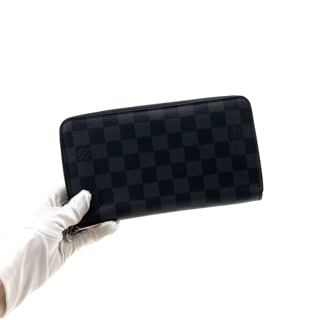 99新 LouisVuitton/路易威登  LV 黑棋盘格拉链钱包 尺寸21/12