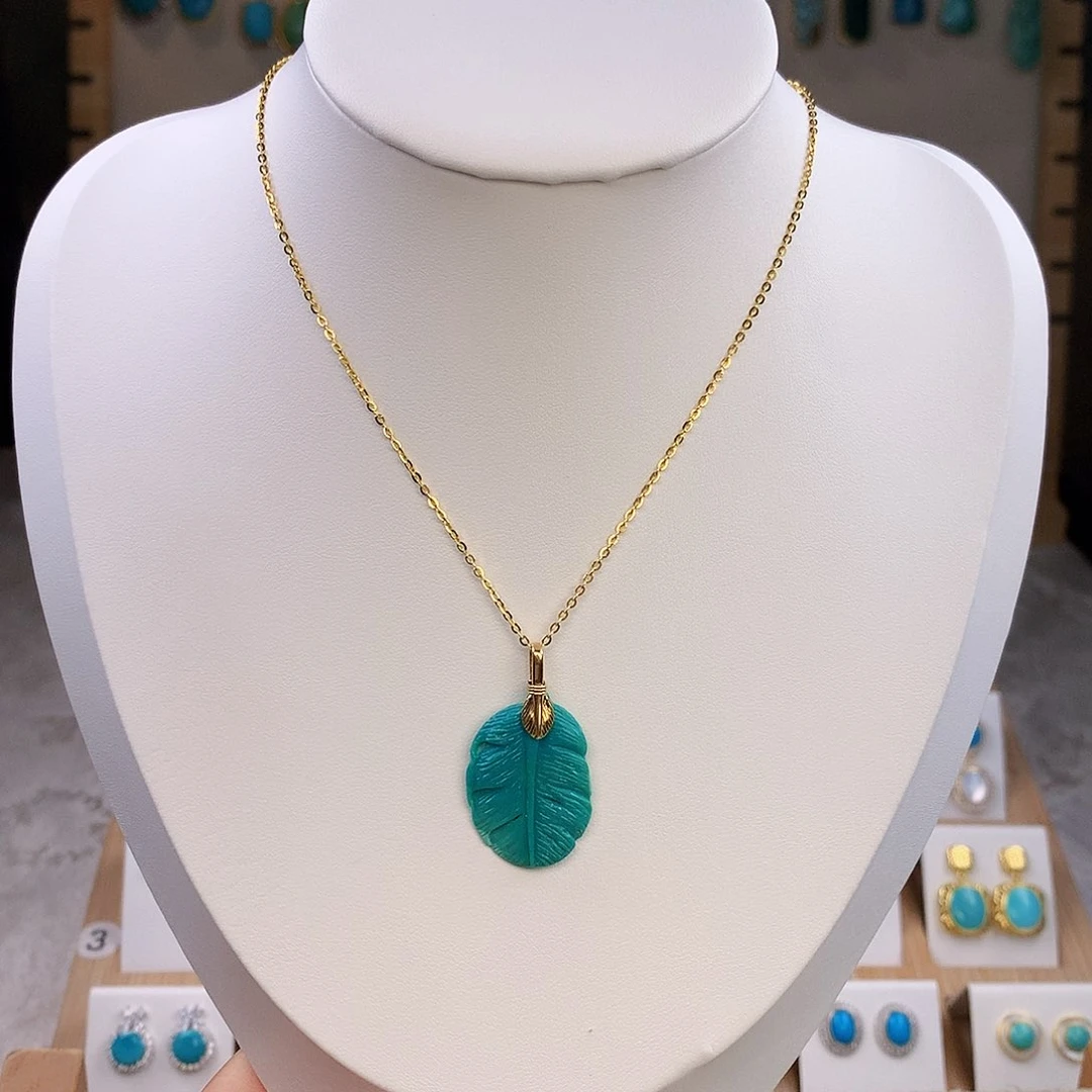 绿松石18K金镶嵌颈饰