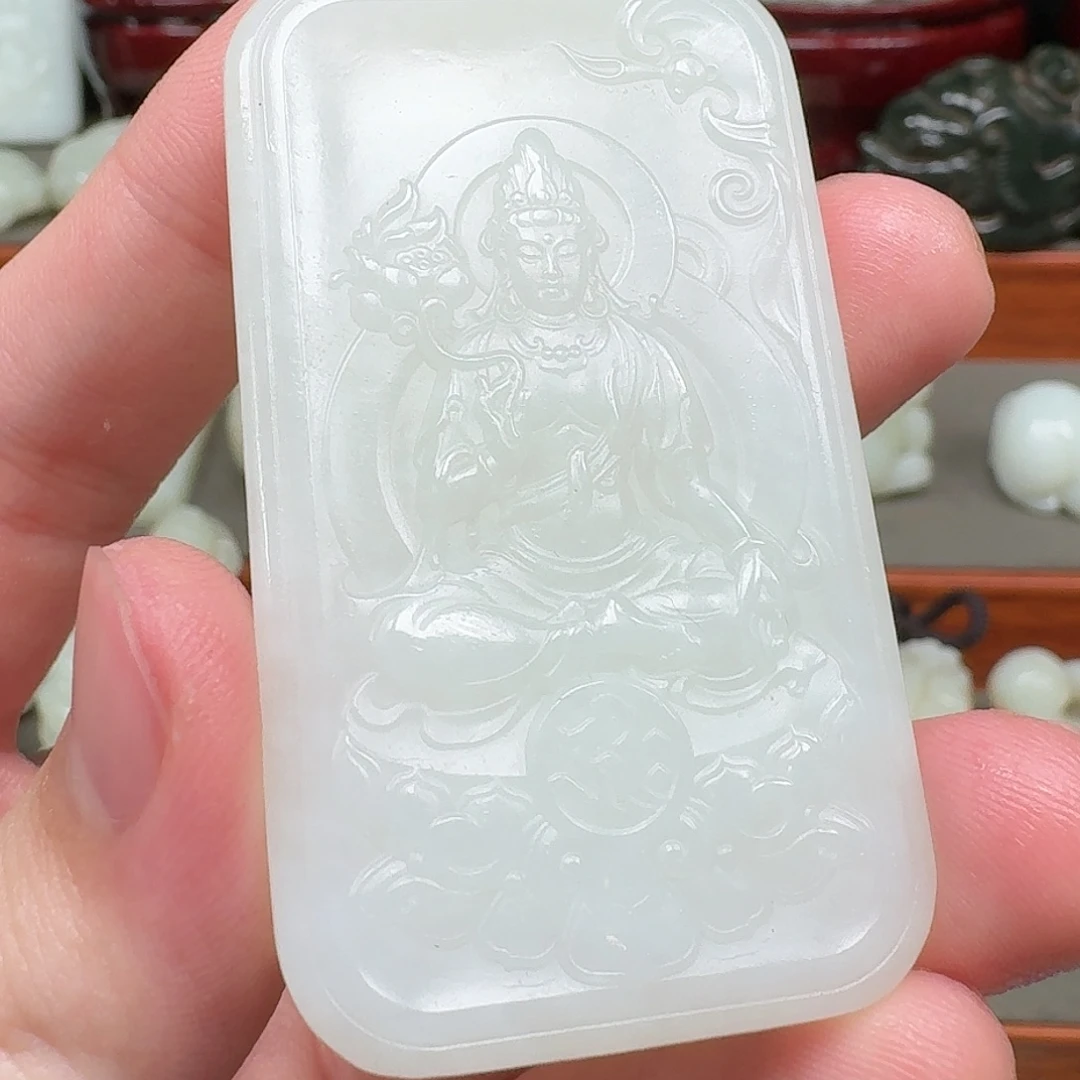 和田玉未镶嵌把件