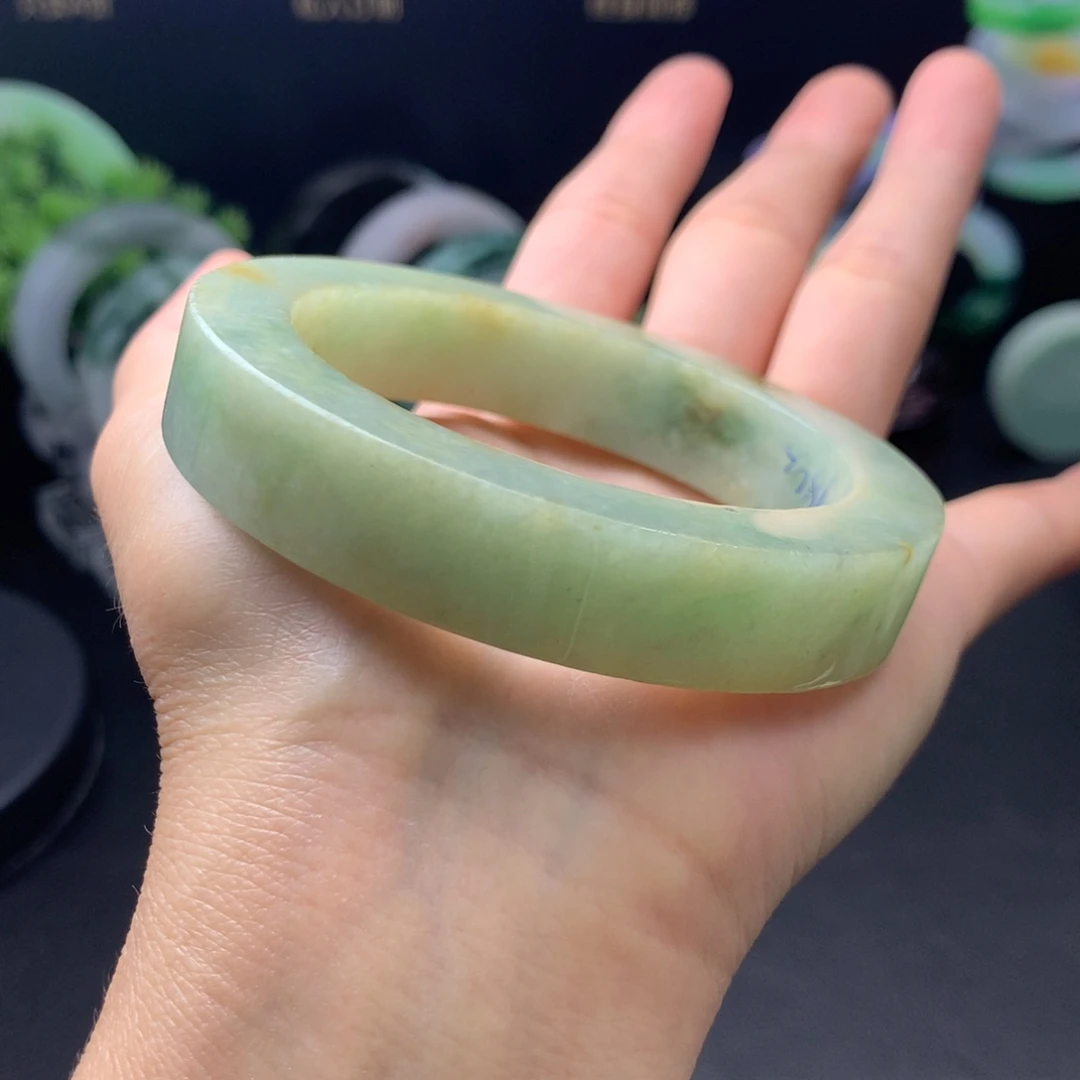 定制翡翠正未镶嵌
