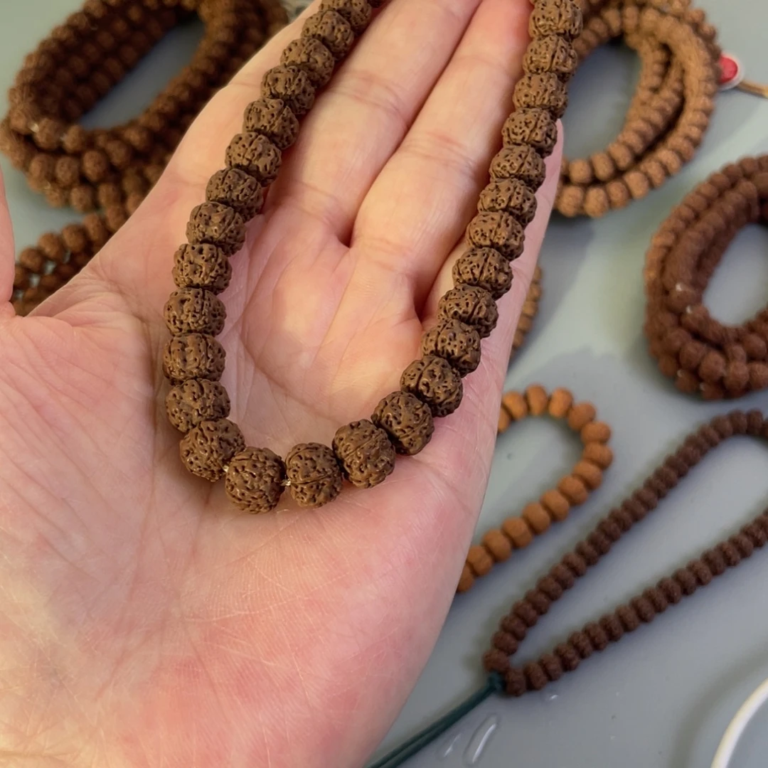 金刚菩提吊坠平细手串