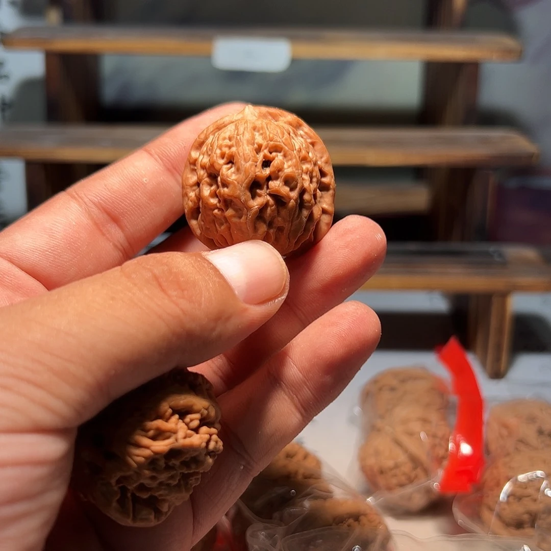 z***x文玩核桃，绿色88号