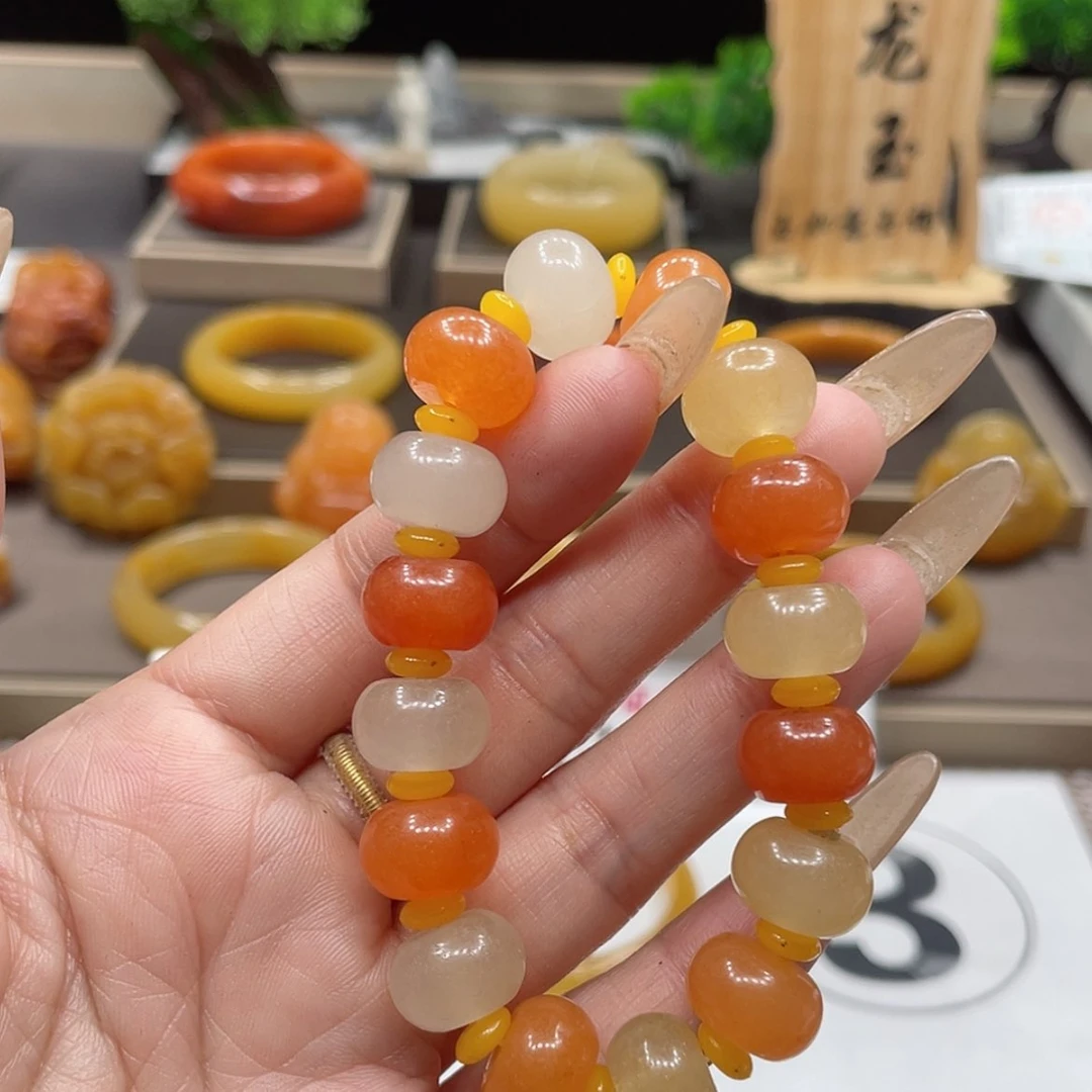 【闪购商品】石英质玉（黄龙玉）手链未镶嵌