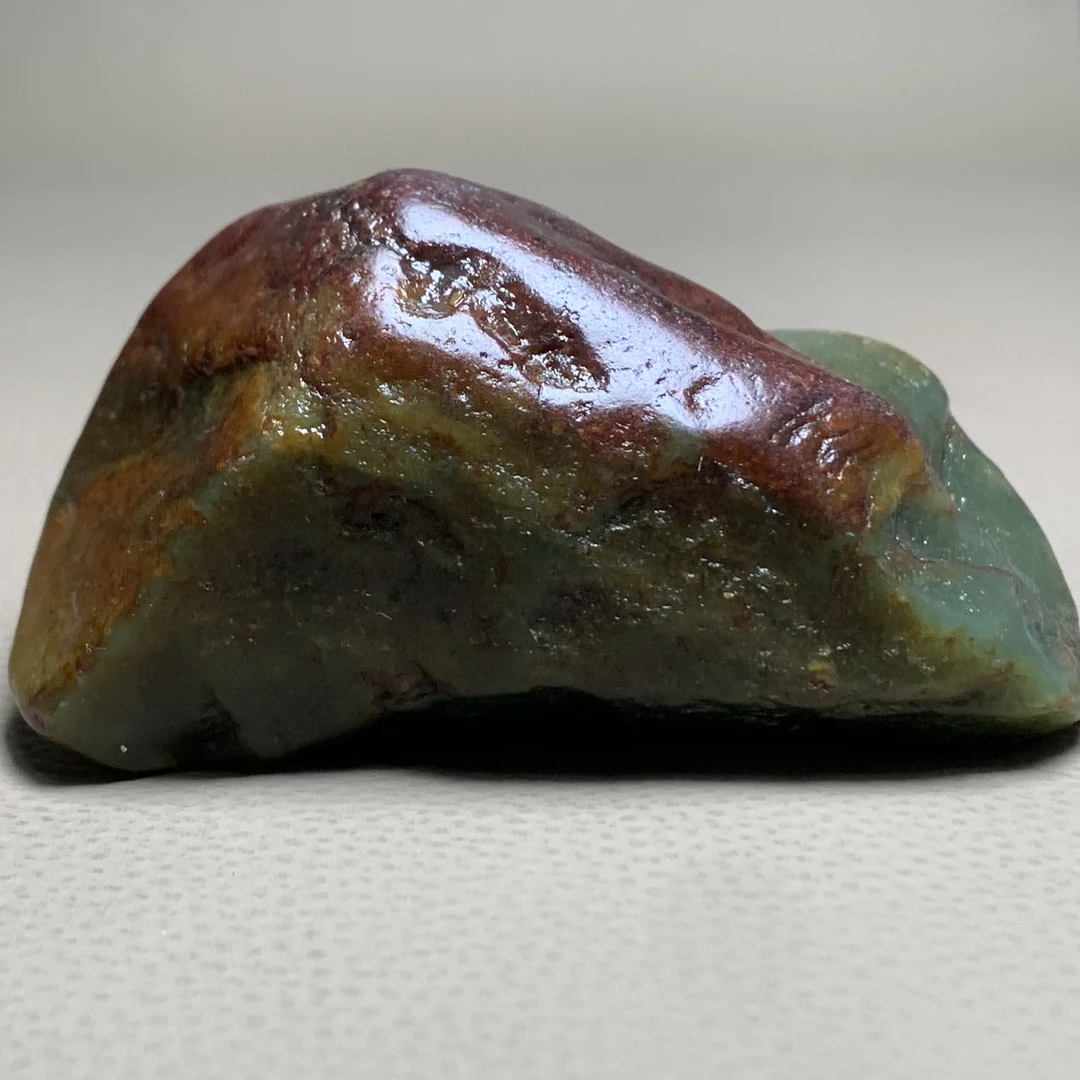 D389海川拍卖和田玉原石