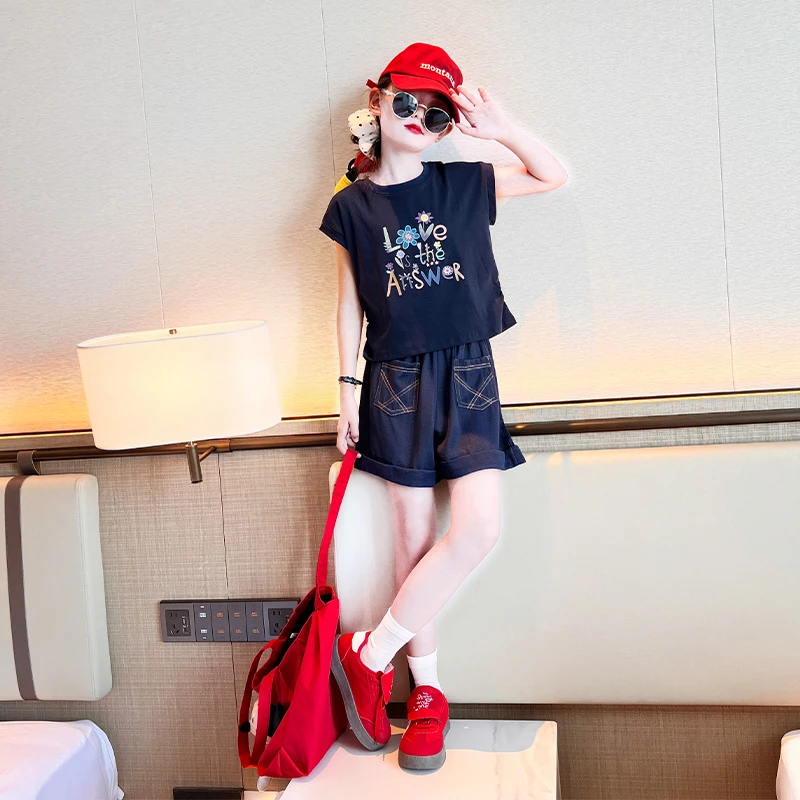 女童夏季套装2025新款洋气儿童夏装潮酷穿搭短袖短裤两件套6-12岁