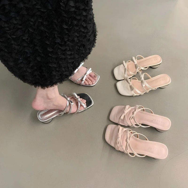 粗跟软底粉色法式蝴蝶结凉拖鞋女2025新款外穿度假仙女风沙滩凉鞋