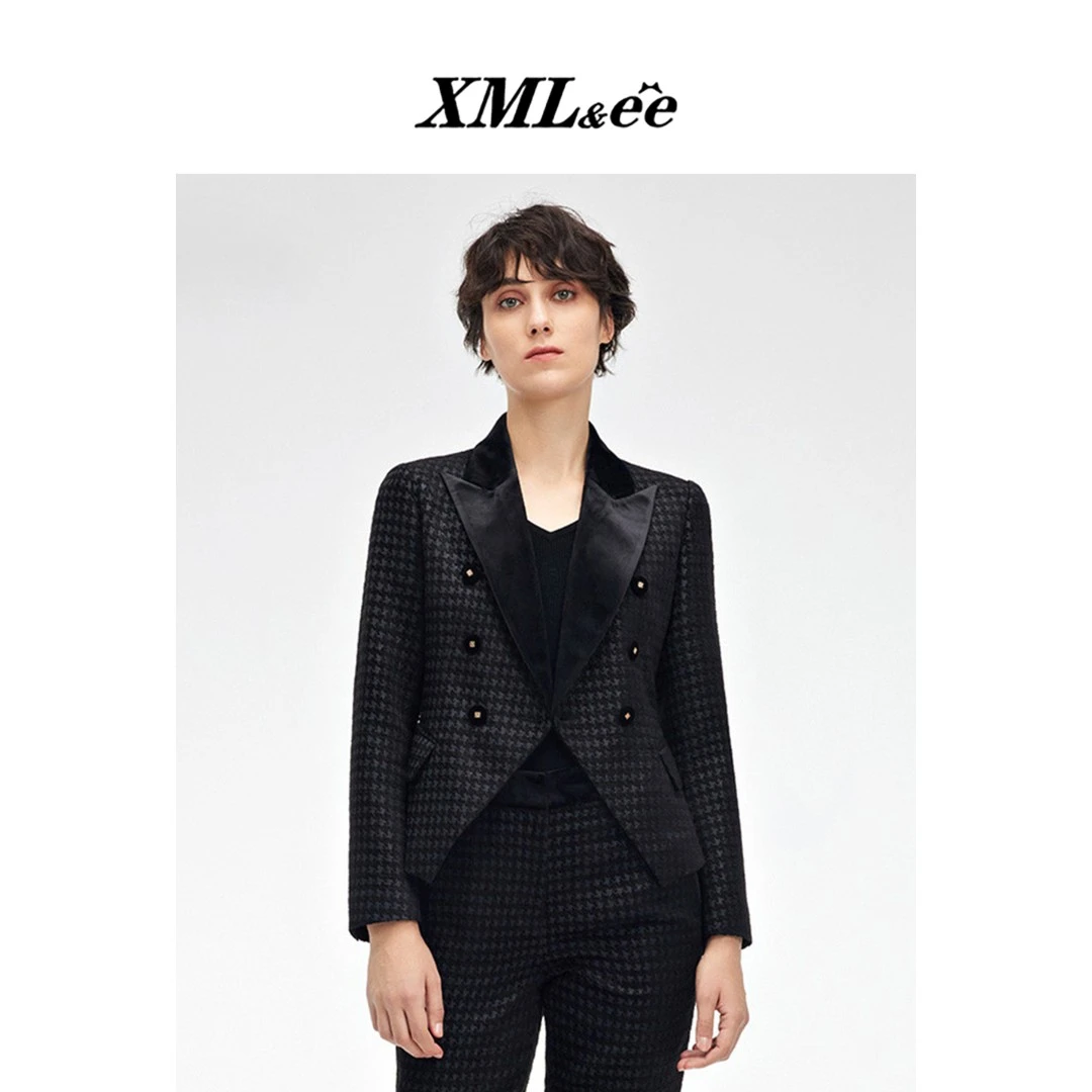 XMLee艾米尔 黑色西装领收腰短款通勤西装外套 X343X3143