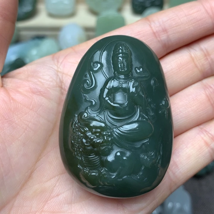 和田玉未镶嵌颈饰