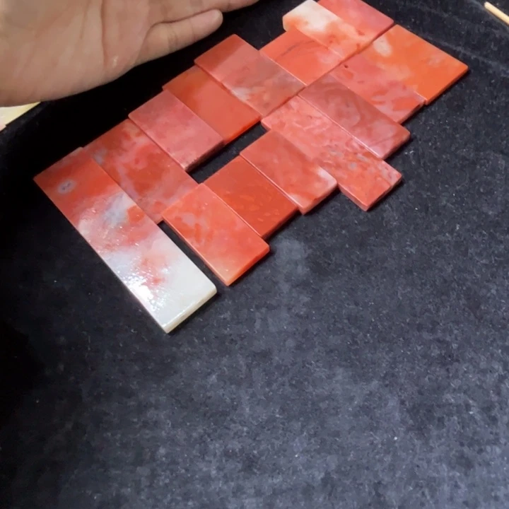 云***6老挝石15片。。。。。。