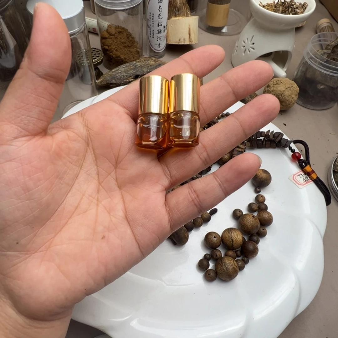 棋楠沉香古法精油2瓶