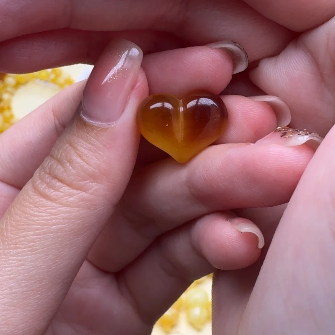 琥珀未镶嵌裸石1号