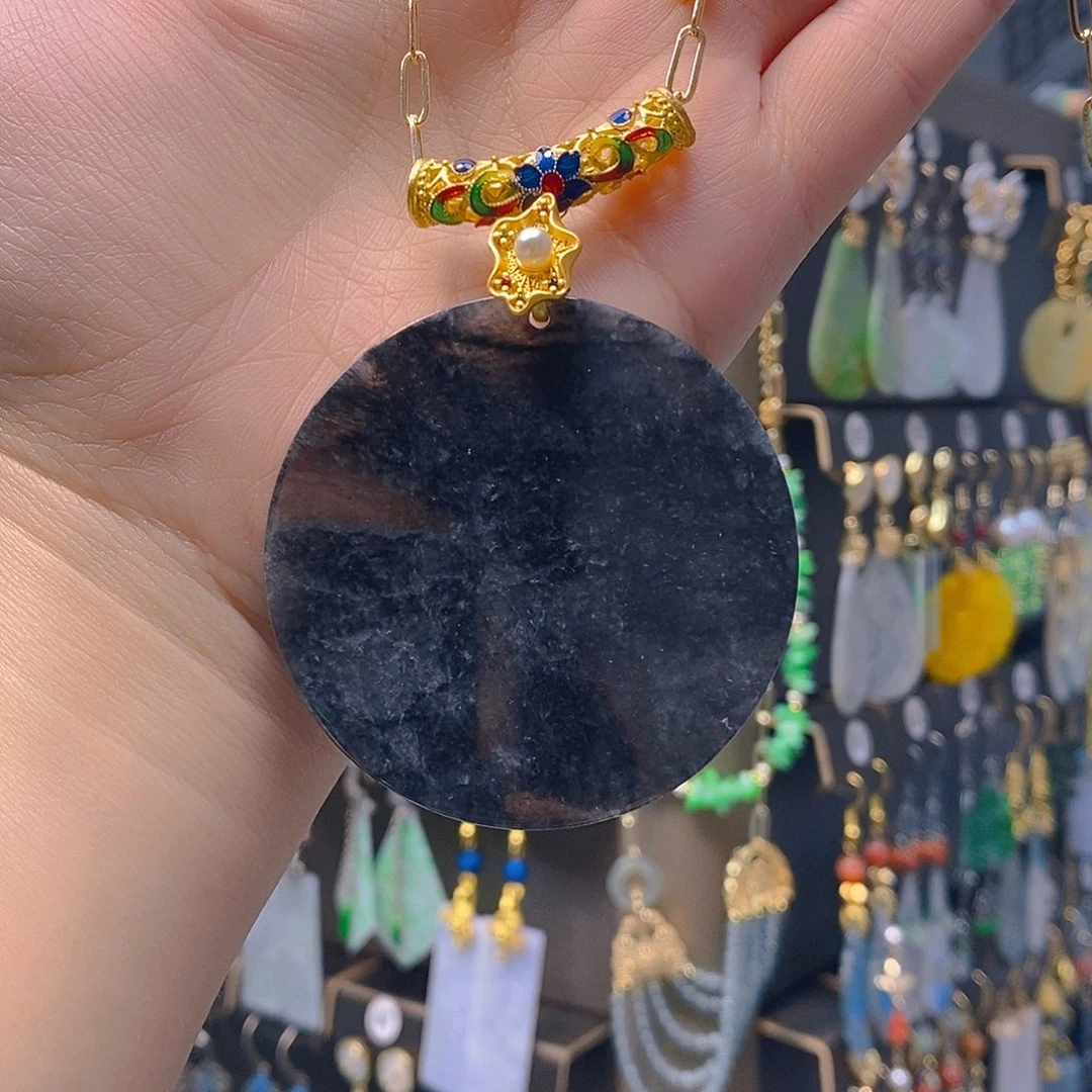 未镶嵌翡翠耳饰翡翠