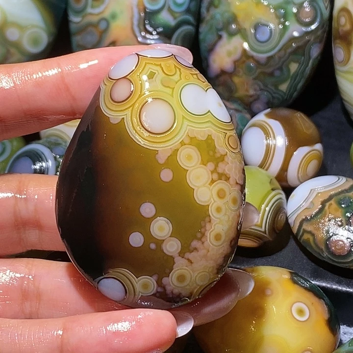 玛瑙/玉髓未镶嵌珠宝奇石85