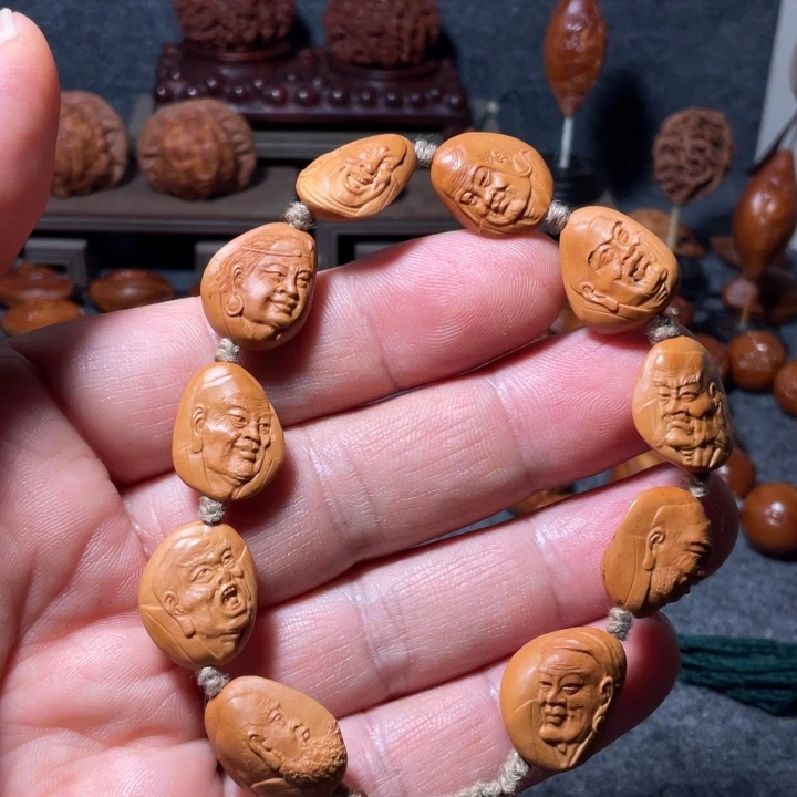 大***多手串/手链橄榄核手工制作工艺精湛