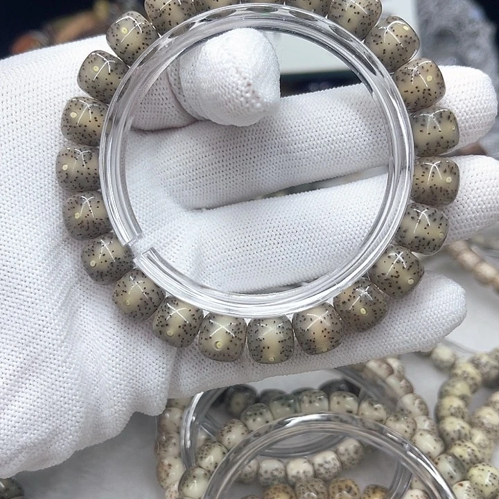 星月菩提手串五****6卡10大通体针尖星