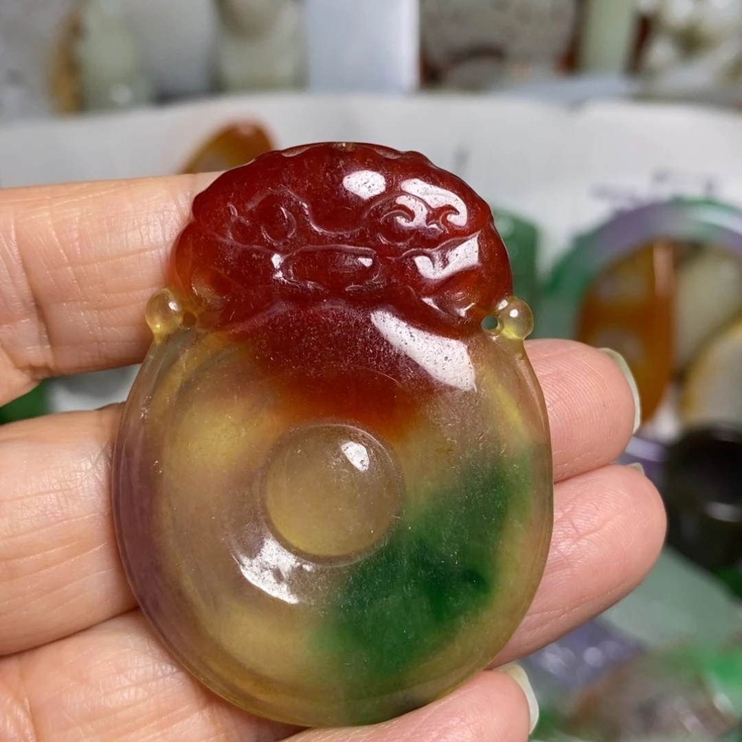 和田玉（糖玉）未镶嵌颈饰