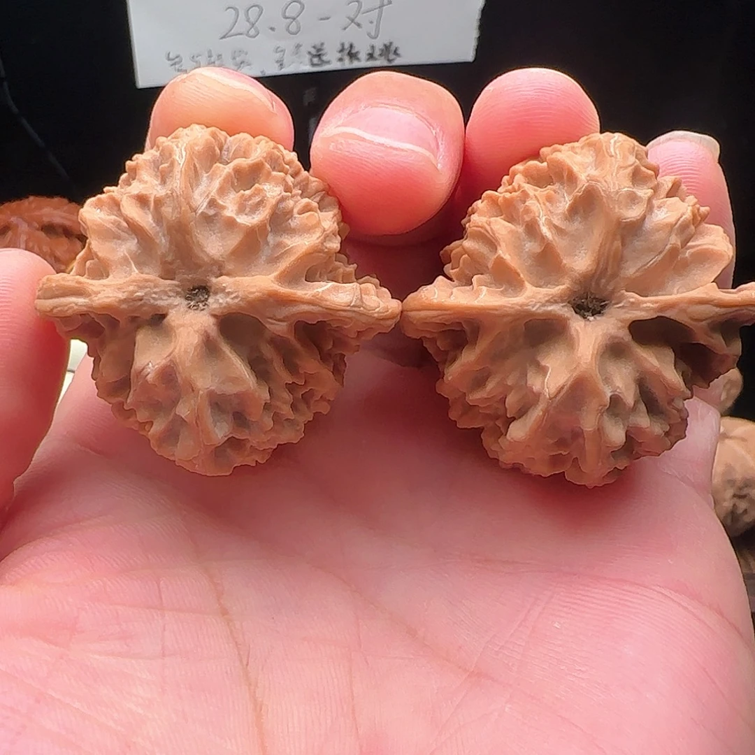 文玩核桃把件苹果园