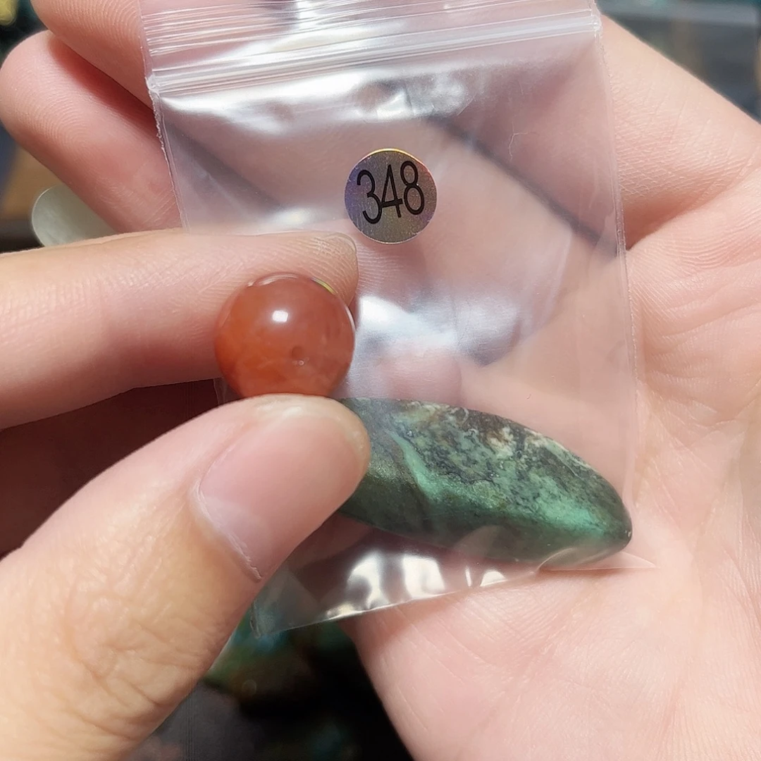 旺***太玛瑙/玉髓未镶嵌圆珠桶珠老型手串！！