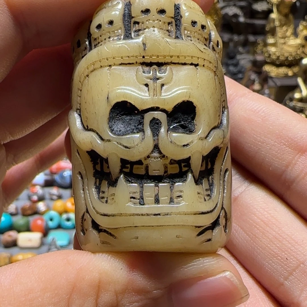 吊坠……吊。手串手链