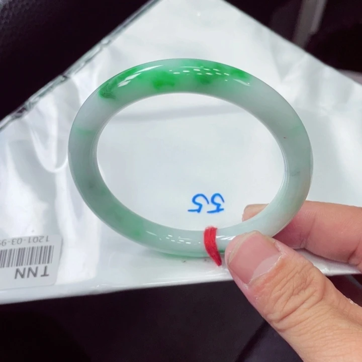 未镶嵌手镯翡翠翡翠