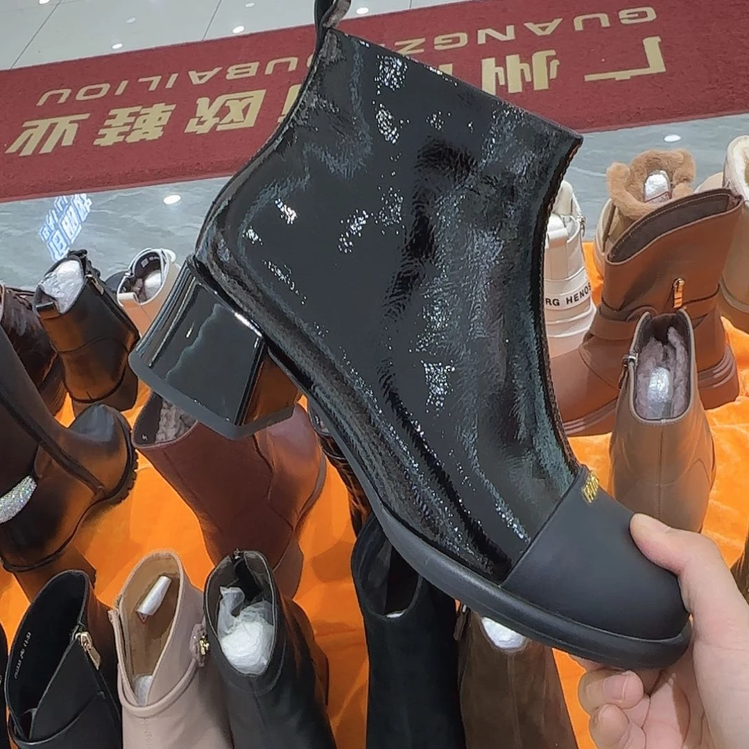 352055黑色37时尚短靴