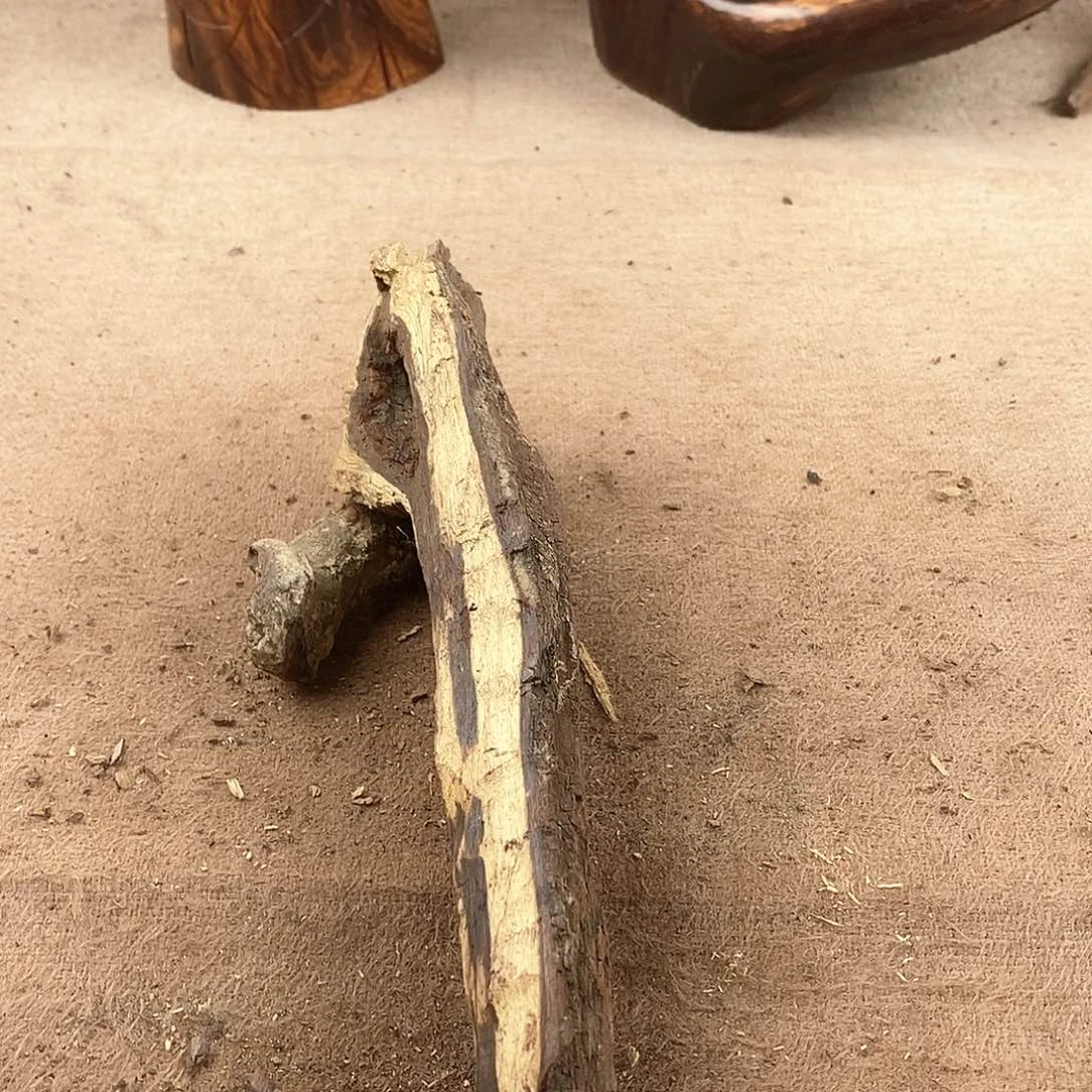 木鑫*黄花梨随形料子