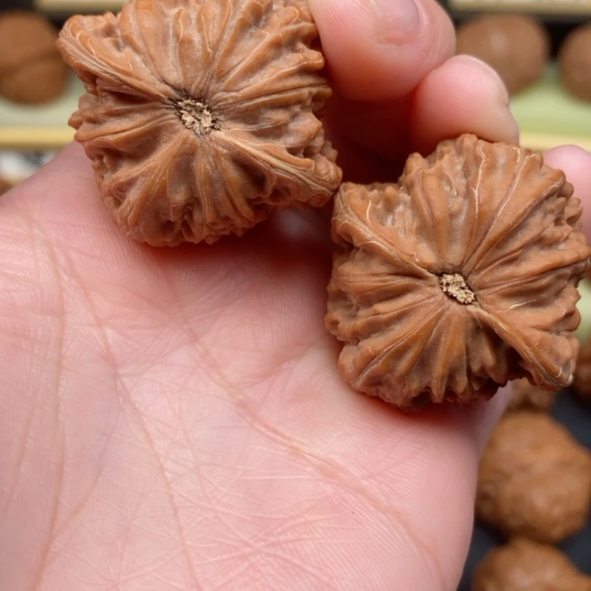 【闪购商品】文玩核桃吊坠懒*磨盘