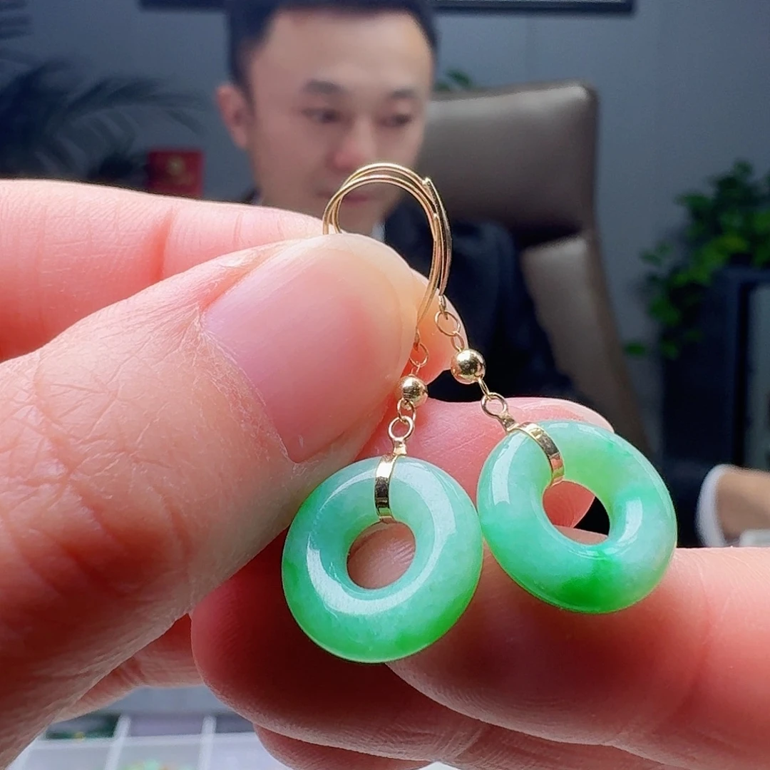 翡翠18K金镶嵌耳饰天然