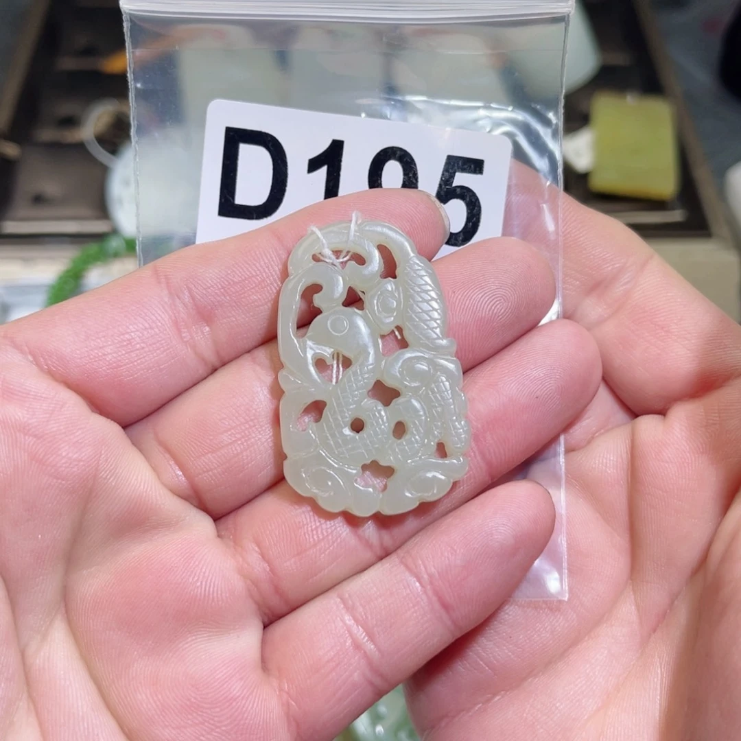 上***哥和田玉未镶嵌颈饰