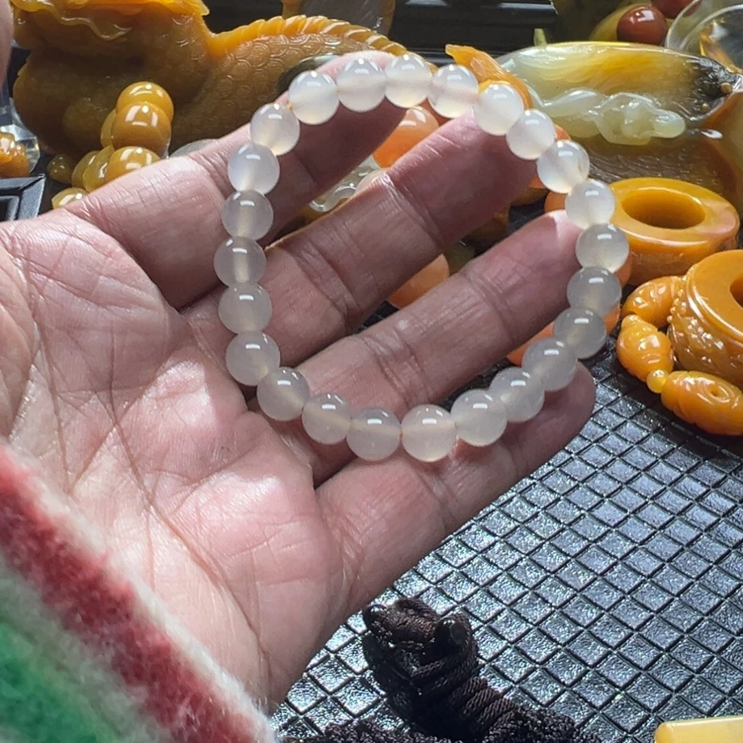 石英质玉未镶嵌颈饰