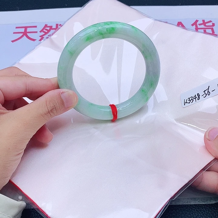 未镶嵌手镯翡翠翡翠