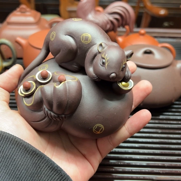 紫砂茶壶鼠钱，紫泥描金