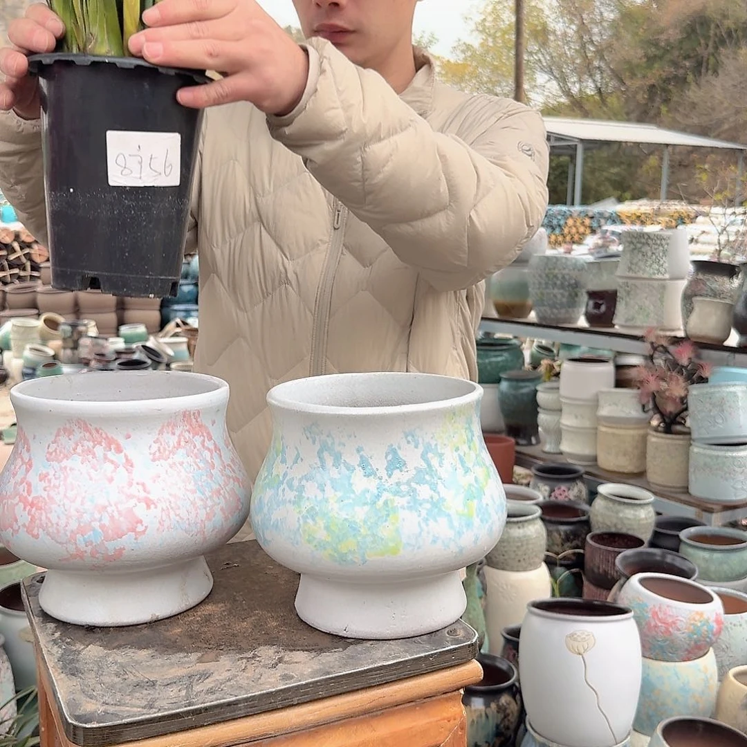 紫砂花盆口18高19（两个颜色胖精灵