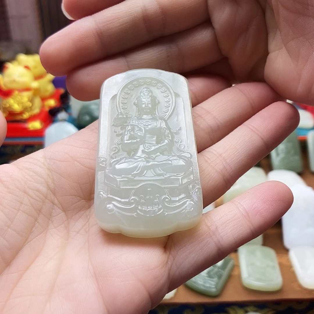 颈饰未镶嵌和田玉木**明