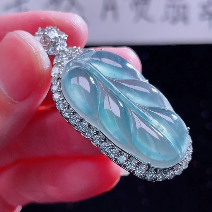 翡翠颈饰未镶嵌999999999