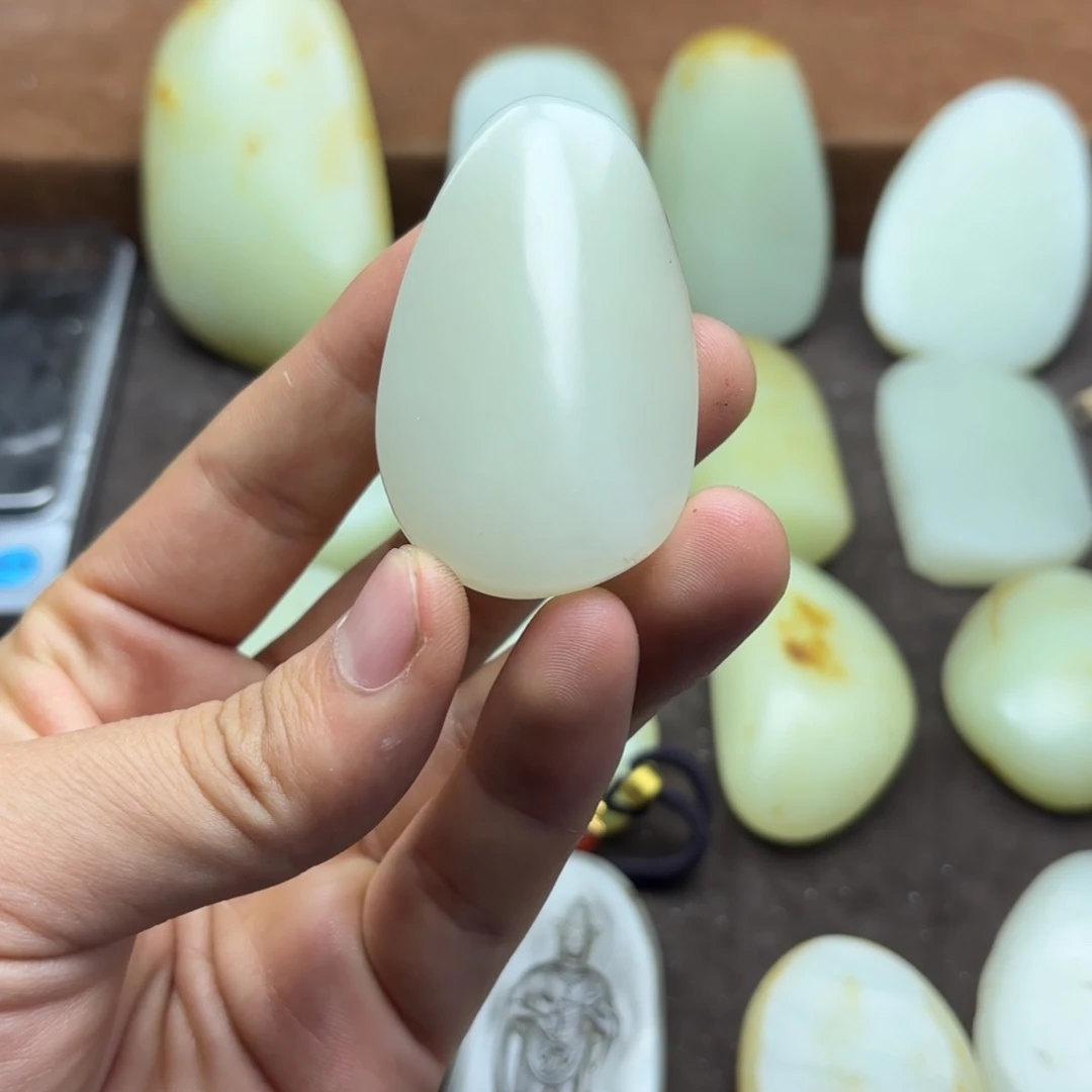 7***8定制和田玉未镶嵌挂件