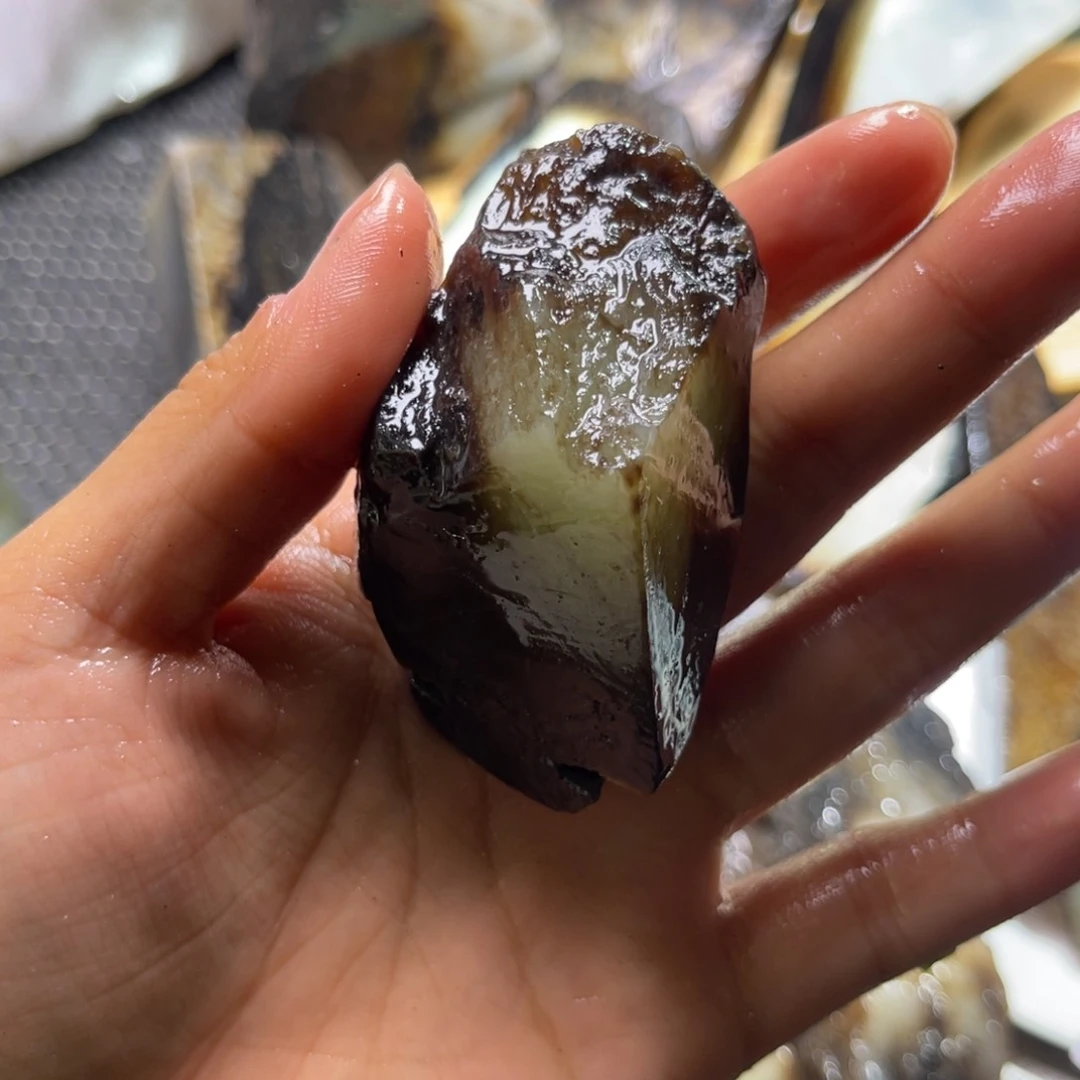 未镶嵌和田玉（糖玉）车挂?*间