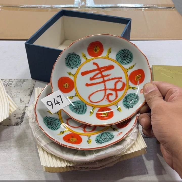 盖碗瓷器制作工艺精湛