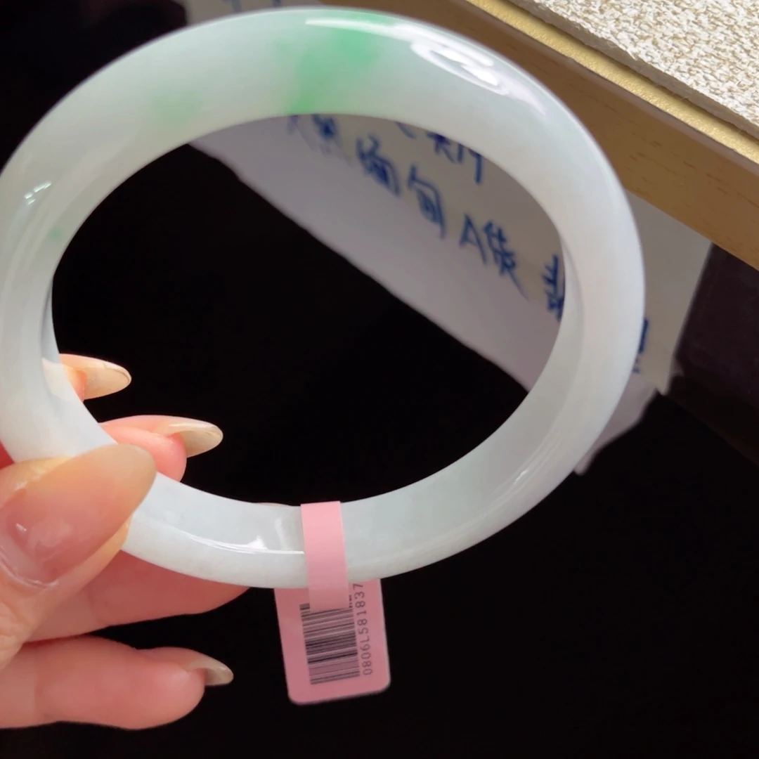 翡翠未镶嵌手镯手镯