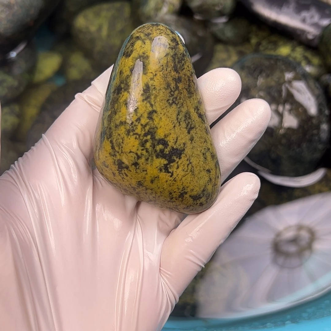未镶嵌蛇纹石玉西藏藏玉药王石星**海