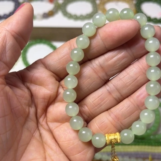 透闪石质玉手串未镶嵌