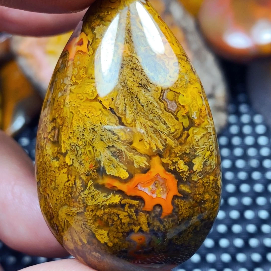 未镶嵌吊坠(不含链)玛瑙/玉髓卐**卐