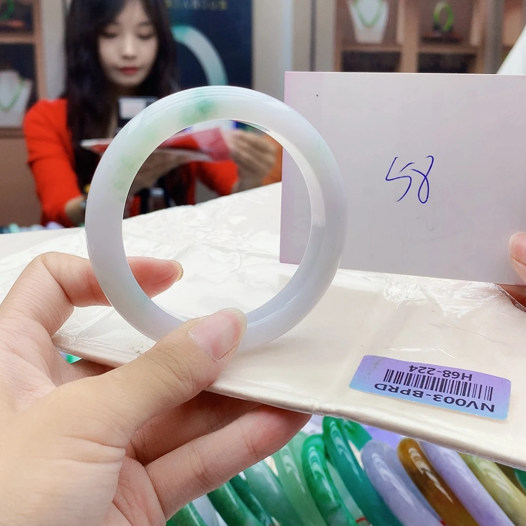 翡翠手镯未镶嵌677888999“o k k k k